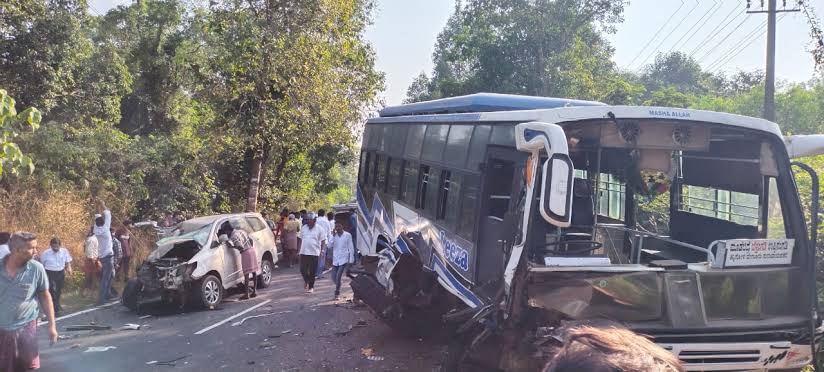 ಬೆಳ್ತಂಗಡಿ : ಕಾರು ಹಾಗು ಬಸ್ ನಡುವೆ ಅಪಘಾತ :ಇಬ್ಬರು ಮೃತ್ಯು.