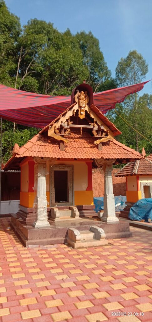 ಮೇ.31- ಜೂ.1: ಕುಕ್ಕೇಟಿ ತರವಾಡು ಮನೆ ಗೃಹಪ್ರವೇಶ :ಶ್ರೀ ವಿಷ್ಣುಮೂರ್ತಿ, ಧರ್ಮದೈವ, ನಾಗದೇವರು, ಮುನಿಸ್ವಾಮಿ, ಉಪದೈವಗಳ ಪ್ರತಿಷ್ಠೆ, ಬ್ರಹ್ಮಕಲಶೋತ್ಸವ