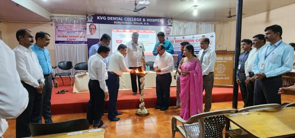ವಿಶ್ವ ರಕ್ತದಾನಿಗಳ ದಿನಾಚರಣೆಯ ಅಂಗವಾಗಿಕೆವಿಜಿ ಮತ್ತು ಇಂಡಿಯನ್ ರೆಡ್ ಕ್ರಾಸ್ ಸುಳ್ಯ ಘಟಕದ ಸಹಭಾಗಿತ್ವದಲ್ಲಿ ಬ್ರಹತ್ ರಕ್ತದಾನ ಶಿಬಿರ