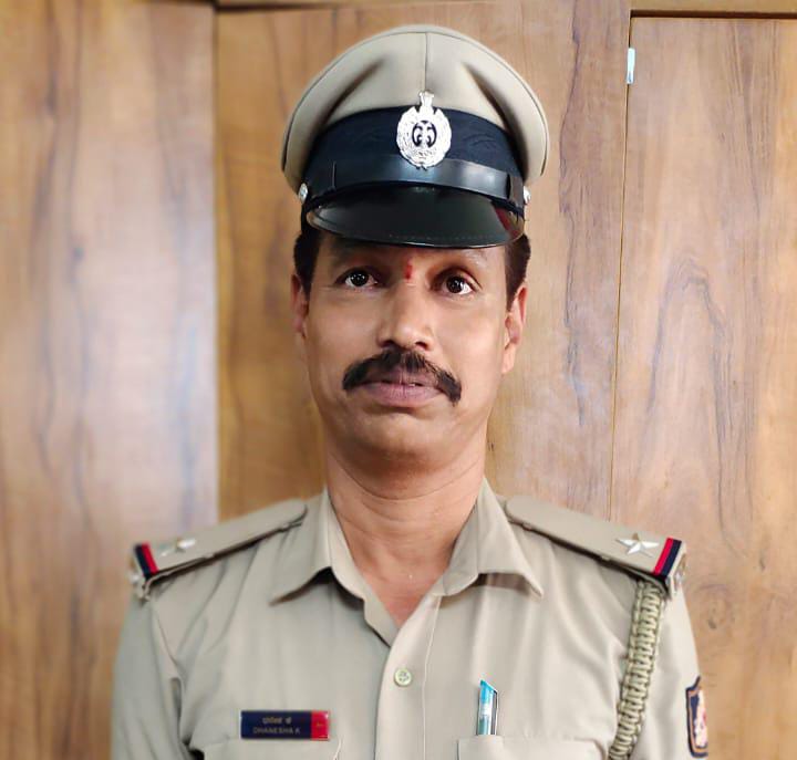 ಸುಳ್ಯ ಪೊಲೀಸ್ ಠಾಣೆಯಲ್ಲಿ ಹೆಡ್‌ಕಾನ್ಸ್ಟೇಬಲ್ ಆಗಿಕರ್ತವ್ಯ ನಿರ್ವಹಿಸುತ್ತಿದ್ದ ಧನೇಶ್ ಕೆ. ಎ.ಎಸ್.ಐ ಯಾಗಿ ಸುಬ್ರಹ್ಮಣ್ಯ ಠಾಣೆಗೆ.
