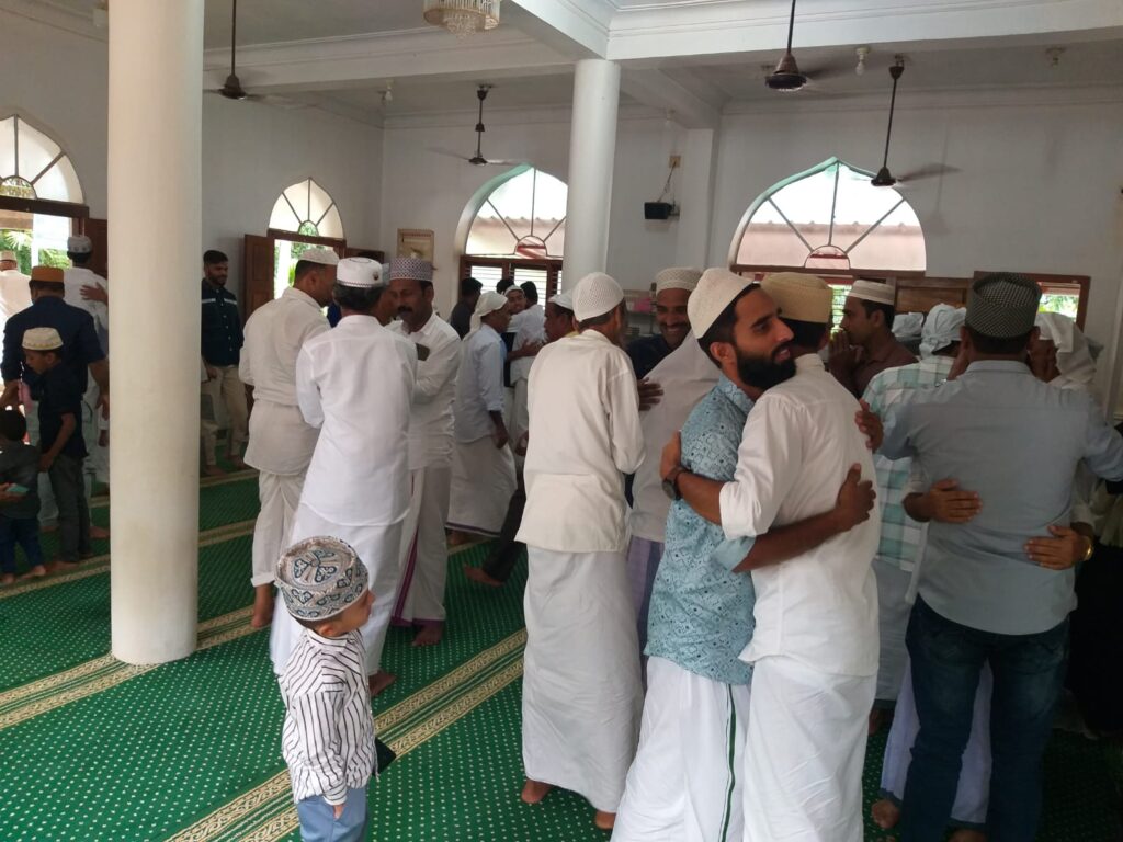 ಬುಖಾರಿಯಾ ಜುಮಾ ಮಸ್ಜಿದ್ ಕಳಂಜದಲ್ಲಿ ಸಂಭ್ರಮದ ಬಕ್ರೀದ್ ಆಚರಣೆ: