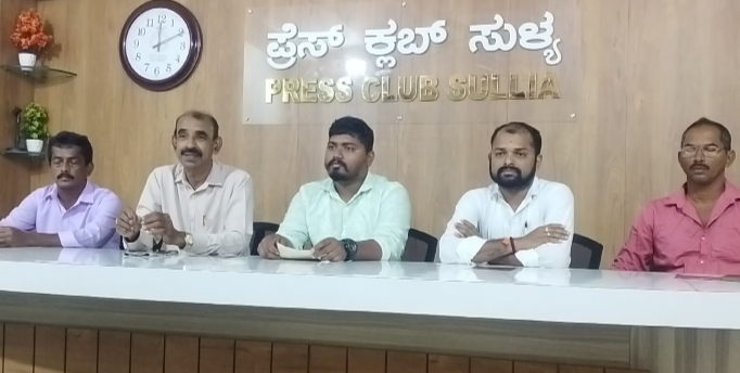 ಜು.೩೧ ರಂದು ಮುಳ್ಯ ಅಟ್ಲೂರು ಹಿ ಪ್ರಾ ಶಾಲೆಯ ಹಳೆವಿದ್ಯಾರ್ಥಿ ಸಂಘದ ಆಶ್ರಯದಲ್ಲಿ ರವಿಪ್ರಕಾಶ್ ಅಟ್ಲೂರು ಕೊಡುಗೆಯಲ್ಲಿ ನಿರ್ಮಾಣವಾದ ನೂತನ ಕೊಠಡಿಗಳ ಉದ್ಘಾಟನಾ ಕಾರ್ಯಕ್ರಮ.