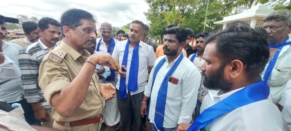 ಸುಳ್ಯದ ಬಾಲಕ ಶ್ರೀಜಿತ್ ಸಾವಿನ ಪ್ರಕರಣ – ವೈದ್ಯರ ಬಂಧನಕ್ಕೆ ಆಗ್ರಹಿಸಿ ಪುತ್ತೂರಿನಲ್ಲಿ ಪ್ರತಿಭಟನೆ