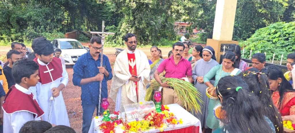 ಬೆಳ್ಳಾರೆಯ ಹೋಲಿ ಕ್ರಾಸ್ ಚರ್ಚ್ ನಲ್ಲಿ ಮೊಂತಿ ಫೆಸ್ತ್ ಕನ್ಯಾ ಮರಿಯಮ್ಮ ನವರ ಜನ್ಮ ದಿನಾಚರಣೆ
