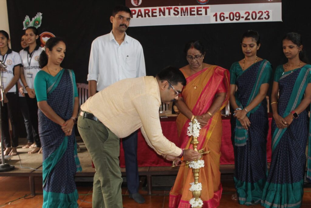 ಕೆವಿಜಿ ಅಮರಜ್ಯೋತಿ ಪದವಿ ಪೂರ್ವ ಕಾಲೇಜಿನಲ್ಲಿ ಪೋಷಕರ ಸಭೆ.