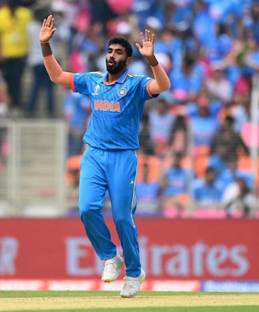 ಏಕದಿನ ವಿಶ್ವಕಪ್ : ಭಾರತಕ್ಕೆ ಪಾಕ್ ವಿರುದ್ಧ 192 ರನ್ ಗುರಿಭಾರತದ ಬೌಲಿಂಗ್ ದಾಳಿಗೆ ತತ್ತರಿಸಿದ ಪಾಕ್