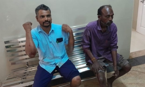 ಕಡಬದಲ್ಲಿ ರಬ್ಬರ್ ಟಾಪಿಂಗ್ ಮಾಡುತ್ತಿದ್ದ ಕಾರ್ಮಿಕರನ್ನು ಬೆನ್ನಟ್ಟಿದ ಕಾಡಾನೆಗಳು- ಭಯಭೀತಗೊಂಡು ಓಡಿ ತಪ್ಪಿಸಿಕೊಳ್ಳುವ ಭರದಲ್ಲಿ ಬಿದ್ದು ಗಾಯಗೊಂಡು ಆಸ್ಪತ್ರೆಗೆ ದಾಖಲು.