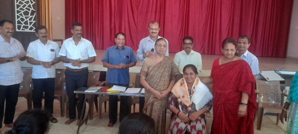 ಸುಳ್ಯ ಬಂಟರ ಸಂಘ ದಲ್ಲಿ ಹಿರಿಯರ ಕ್ರೀಡಾಕೂಟದಲ್ಲಿ ಪ್ರಶಸ್ತಿ ಪಡೆದ ಸರಿತ ಶೆಟ್ಟಿ ಯವರಿಗೆ ಸನ್ಮಾನ