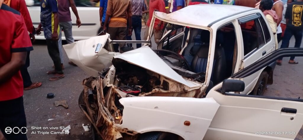 ಗೂನಡ್ಕ ಕಾರು ಲಾರಿ ಮುಖಾಮುಖಿ ಡಿಕ್ಕಿ: ಕಾರು ಚಾಲಕನಿಗೆ ಗಾಯ.