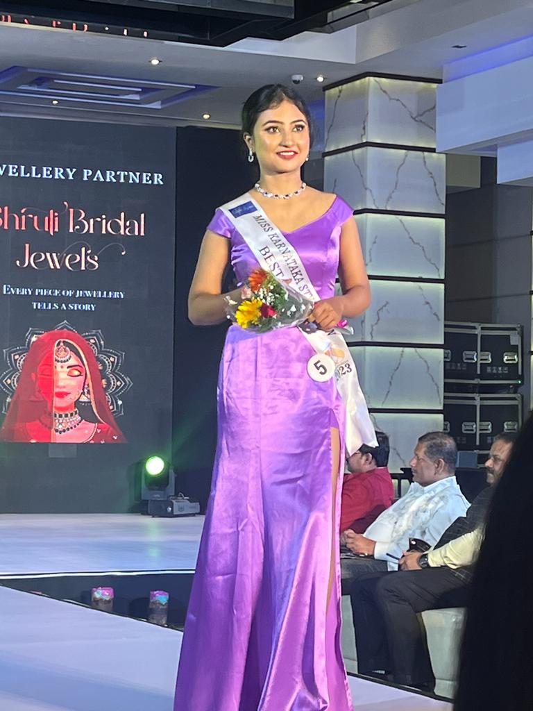 ಸುಳ್ಯ ಮೂಲದ ಅನನ್ಯ ಶೆಟ್ಟಿ ಗೆ ಬೆಸ್ಟ್ ಐಸ್ ಆಫ್ ಕರ್ನಾಟಕ ಟೈಟಲ್ ಪ್ರಶಸ್ತಿ .