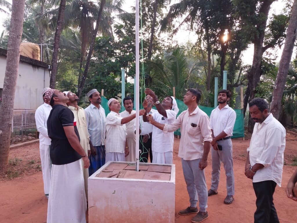 ಕಳಂಜ ಬುಖಾರಿಯಾ ಜುಮಾ ಮಸ್ಜಿದ್ ನಲ್ಲಿ ಗಣರಾಜ್ಯೋತ್ಸವ.