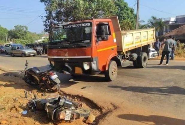ಪುತ್ತೂರಿನ ಕಲ್ಲರ್ಪೆ ಸಮೀಪ ಟಿಪ್ಪರ್ ಹಾಗೂ ಬೈಕ್ ನಡುವೆ ಡಿಕ್ಕಿ
