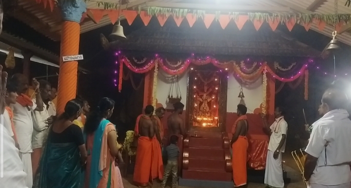 ಫೆ .3 ರಂದು ಪೆರಾಜೆಯ ಅಮಚೂರು ಬೆಟ್ಟದಪುರ ಶ್ರೀ ದುರ್ಗಾ ಮಹಾಕಾಳಿ ನಾಗಬ್ರಹ್ಮ ದೇವಸ್ಥಾನದಲ್ಲಿ 10ನೇ ವರ್ಷದ ಪ್ರತಿಷ್ಠಾ ಮಹೋತ್ಸವ: