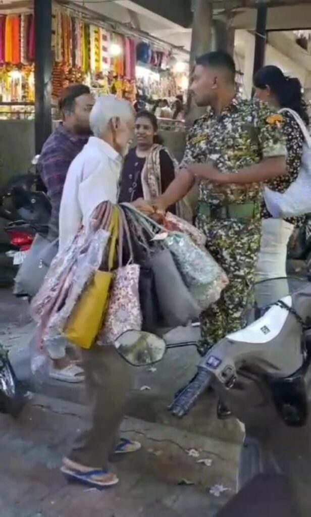 ಬಿಬಿಎಂಪಿ ಮಾರ್ಷಲ್‍ಗಳ ಅಮಾನವೀಯ ವರ್ತನೆಯ ಬಗ್ಗೆ ಹಿರಿಯ ಪತ್ರಕರ್ತ ಶ್ಫ ಪಟೇಲ್ ಹಾಗೂ ಪ್ರದೀಪ್ ಗೌಡ ರ ವರದಿ ಗೆ ಕಮೀಷನರ್ ಸ್ಪಂದನೆ.