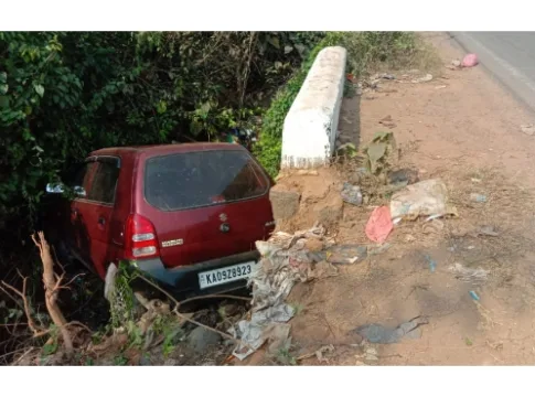 ಬಂಟ್ವಾಳ ಕಾರು ಅಪಘಾತ :ಕಾರು ಚಾಲಾಯಿಸುತ್ತಿದ್ದ ತಂದೆಯ ಮೇಲೆಯೇ ಮಗನಿಂದ ಪೋಲಿಸ್  ದೂರು.