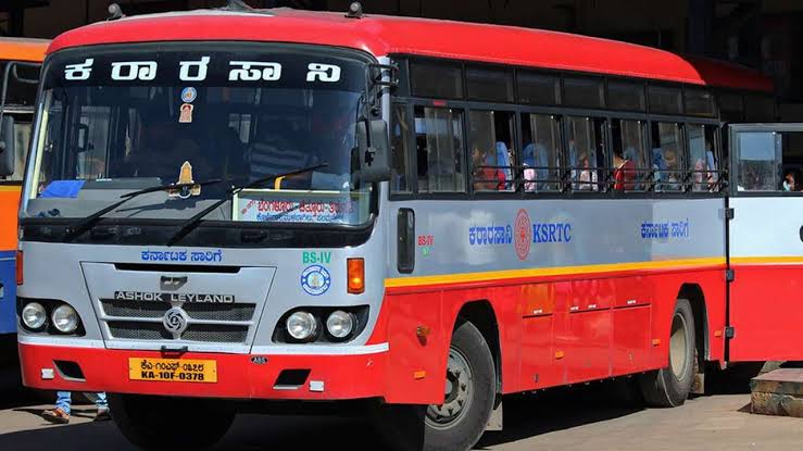 ಪೆರಾಜೆಯಲ್ಲಿ ವೇಗದೂತ ಬಸ್ ನಿಲುಗಡೆಗೆ ಸಾರಿಗೆ ಸಂಸ್ಥೆ ಅಸ್ತು. ಶಾಸಕರ ಜನತಾ ದರ್ಶನ ಕಾರ್ಯಕ್ರಮದಲ್ಲಿ ನೀಡಿದ ಮನವಿಗೆ ಶೀಘ್ರಸ್ಫಂದನೆ ನೀಡಿದ ಶಾಸಕ ಪೊನ್ನಣ್ಣ. ಜನತಾದರ್ಶನ ಕಾರ್ಯಕ್ರಮದಲ್ಲಿ  ಸಮಸ್ಯೆಯನ್ನು ಶಾಸಕರ ಗಮನಕ್ಕೆ ತಂದಿದ್ದ ಪೆರಾಜೆಯ ಮನು ಪೆರುಮುಂಡ ಮತ್ತು ಚಿಗುರು ಯುವಕ ಮಂಡಲ