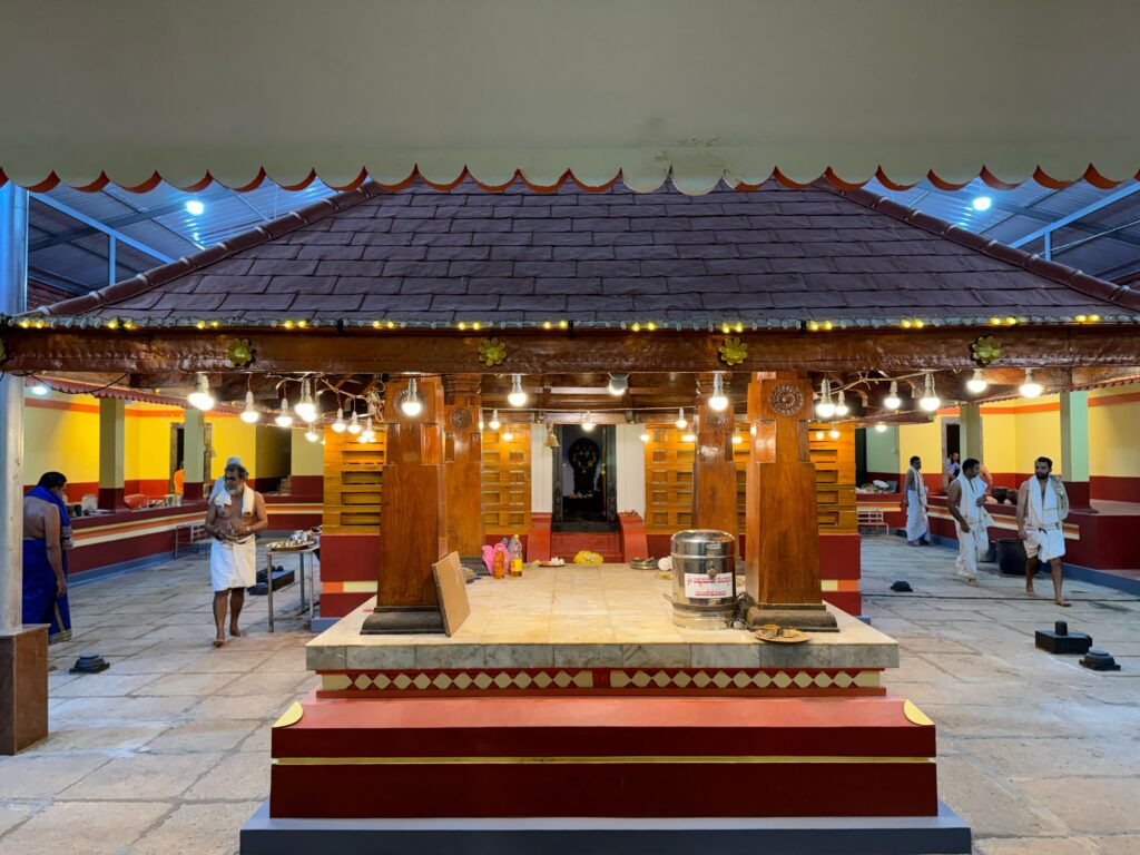 ಮಂಡೆಕೋಲಿನ ಶ್ರೀ ಮಹಾವಿಷ್ಣುಮೂರ್ತಿ ದೇವಸ್ಥಾನದಲ್ಲಿಇಂದಿನಿಂದ ಬ್ರಹ್ಮಕಲಶೋತ್ಸವದ ಸಂಭ್ರಮ.