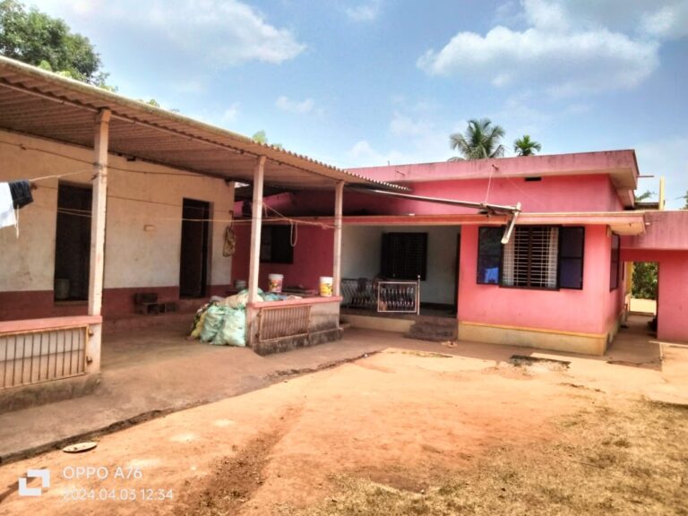 ಬಂಟ್ವಾಳದಲ್ಲಿ ಗೊಡೌನನಲ್ಲಿ ಇರಿಸಲಾಗಿದ್ದ ಸುಮಾರು ಲಕ್ಷಾಂತರ ರೂ ಮೌಲ್ಯದ ಅಡಿಕೆ ಕಳವು