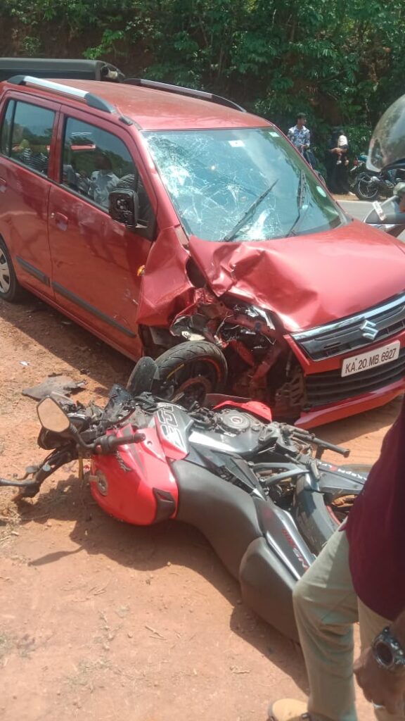 ಸಂಪಾಜೆ : ಕಡೆಪಾಲದಲ್ಲಿ ಸರಣಿ ಅಪಘಾತ : ಬೈಕ್ ಸವಾರನಿಗೆ ಗಾಯ.