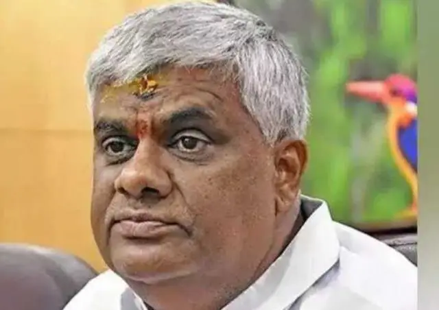 ಮಾಜೀ ಸಚಿವ ಹೆಚ್ ಡಿ ರೇವಣ್ಣ ಬಂಧನ