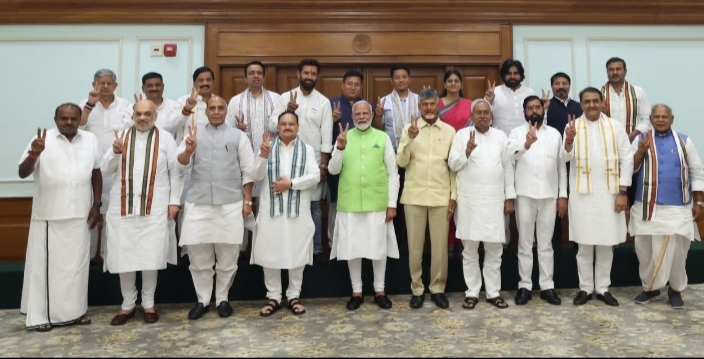 ನರೇಂದ್ರ ಮೋದಿ ಸತತ ಮೂರನೇ ಅವಧಿಗೆ ಪ್ರಧಾನಿಯಾಗಿ ಸರ್ಕಾರ ರಚಿಸಲು ಸಜ್ಜು.