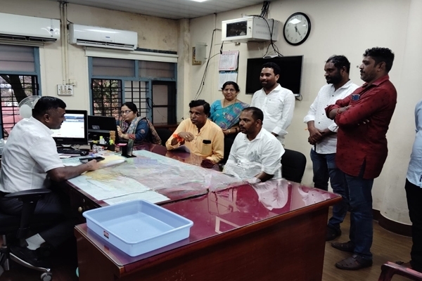 ಯಕ್ಷಗಾನ ವೇಷ ಹಾಕಿ ಭಿಕ್ಷಾಟನೆ ಮಾಡುವವರ ವಿರುದ್ದ ಕ್ರಮಕ್ಕೆ ಜಿಲ್ಲಾಧಿಕಾರಿಗೆ ಮನವಿ 