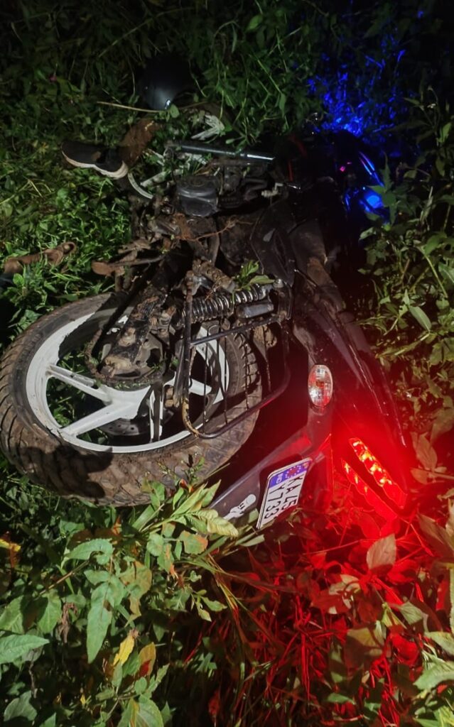 ಸುಂಟಿಕೊಪ್ಪದಲ್ಲಿ  ಬೈಕ್ ಮರಕ್ಕೆ ಡಿಕ್ಕಿ ಇಬ್ಬರು ಸಾವು