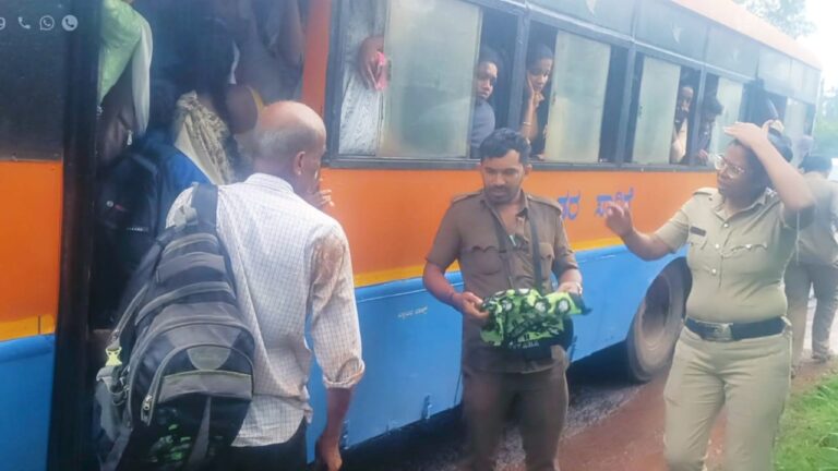 ಸವಣೂರು ಬಸ್ಸಿನಿಂದ ಹೊರಗೆಸೆಯಲ್ಪಟ್ಟ ಪ್ರಯಾಣಿಕ ಪವಾಡ ಸದೃಶವಾಗಿಪಾರು..
