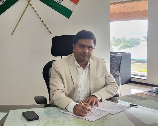 ಸುಳ್ಯ ಶ್ರೀ ಶಾರದೋತ್ಸವ ವೈಭವ ಯಾತ್ರೆ ವೇಳೆ ಸುಳ್ಯ ಮುಖ್ಯ ರಸ್ತೆಯಲ್ಲಿ ವಾಹನ ಸಂಚಾರದ ಬಗ್ಗೆ ಜಿಲ್ಲಾಧಿಕಾರಿ ಆದೇಶ