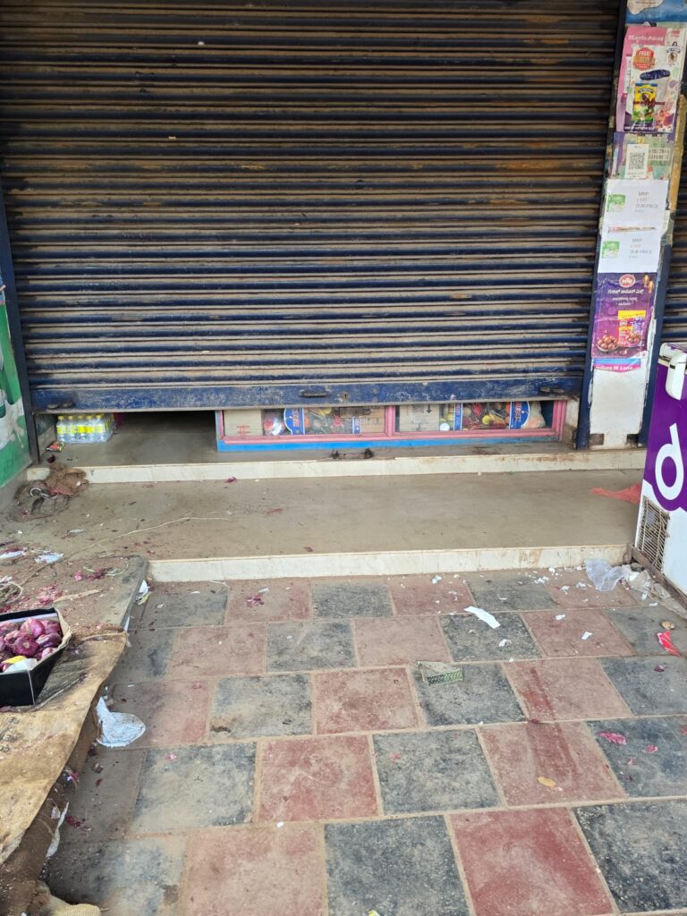 ಬಂಟ್ವಾಳ : ಸೂಪರ್ ಬಜಾರ್ ನಲ್ಲಿ ಕಳ್ಳತನ..!