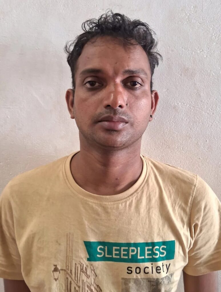 ಮಂಗಳೂರು : ಅರ್ಚಕರ ನಗ್ನ ಚಿತ್ರ ಇಟ್ಟುಕೊಂಡು ಬ್ಲ್ಯಾಕ್ ಮೇಲ್- 10 ಲಕ್ಷ ರೂ.ವಂಚಿಸಿದ ಯಕ್ಷಗಾನ ಸ್ತ್ರೀವೇಷಧಾರಿ ಬಂಧನ