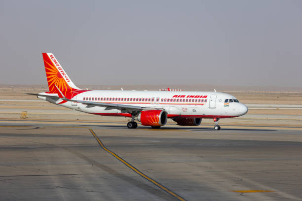 🛬 ಏರ್ ಇಂಡಿಯಾ ವಿಮಾನದಲ್ಲಿ ಬೆಂಕಿ: ಎಲ್ಲಾ ಪ್ರಯಾಣಿಕರು ಸುರಕ್ಷಿತ