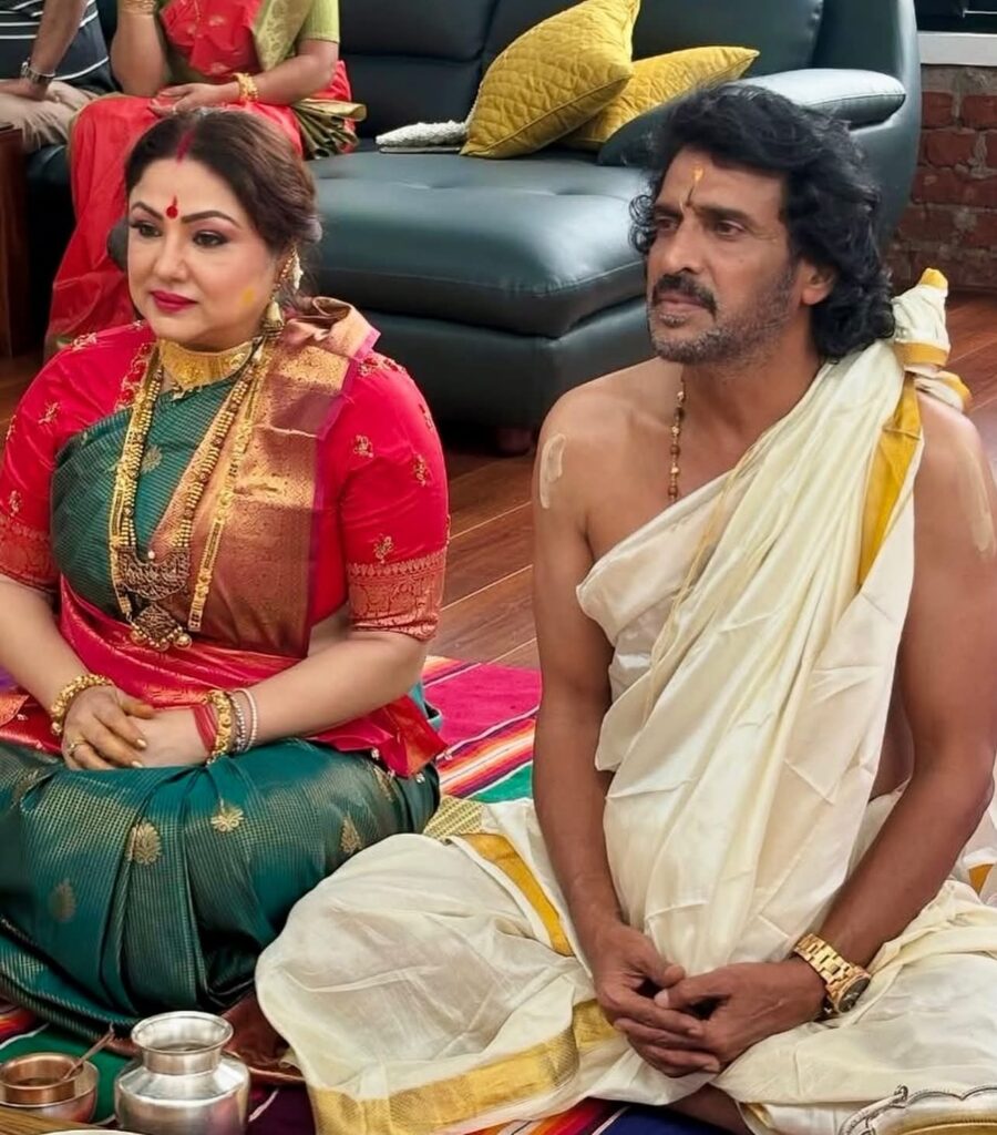 ನಟ ಉಪೇಂದ್ರ ದಂಪತಿಗಳ ಫೋನ್ ಹ್ಯಾಕ್ – 55 ಸಾವಿರ ರೂಪಾಯಿಗೆ ಬೇಡಿಕೆ