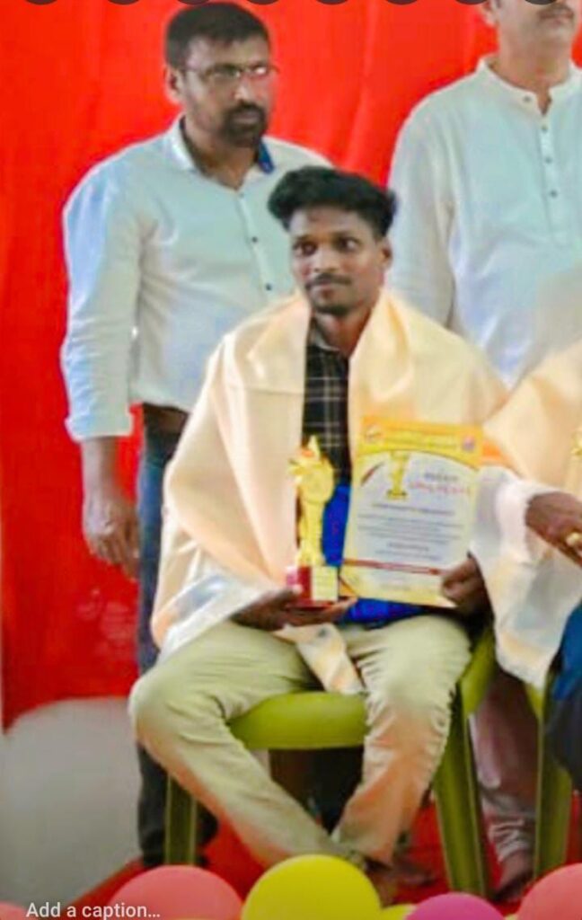 ಸುರೇಶ್ ಕುಮಾರ್ ಜಿ ಚಾರ್ವಾಕ ಪಾಲ್ತಿಲ ರಾಜ್ಯಮಟ್ಟದ ಭಾವೈಕ್ಯತಾ ಸಾಹಿತ್ಯ ರತ್ನ ಪ್ರಶಸ್ತಿ