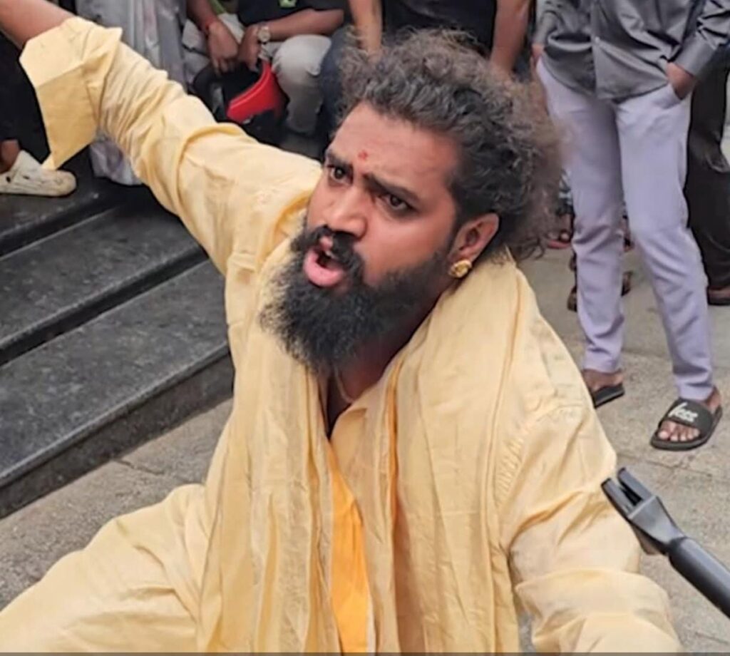 ಕಾಂತಾರ ಸಿನಿಮಾ ನೋಡಿದ ಮೇಲೆ ಹುಚ್ಚನಾಗಿ ಕುಣಿದ ವ್ಯಕ್ತಿ