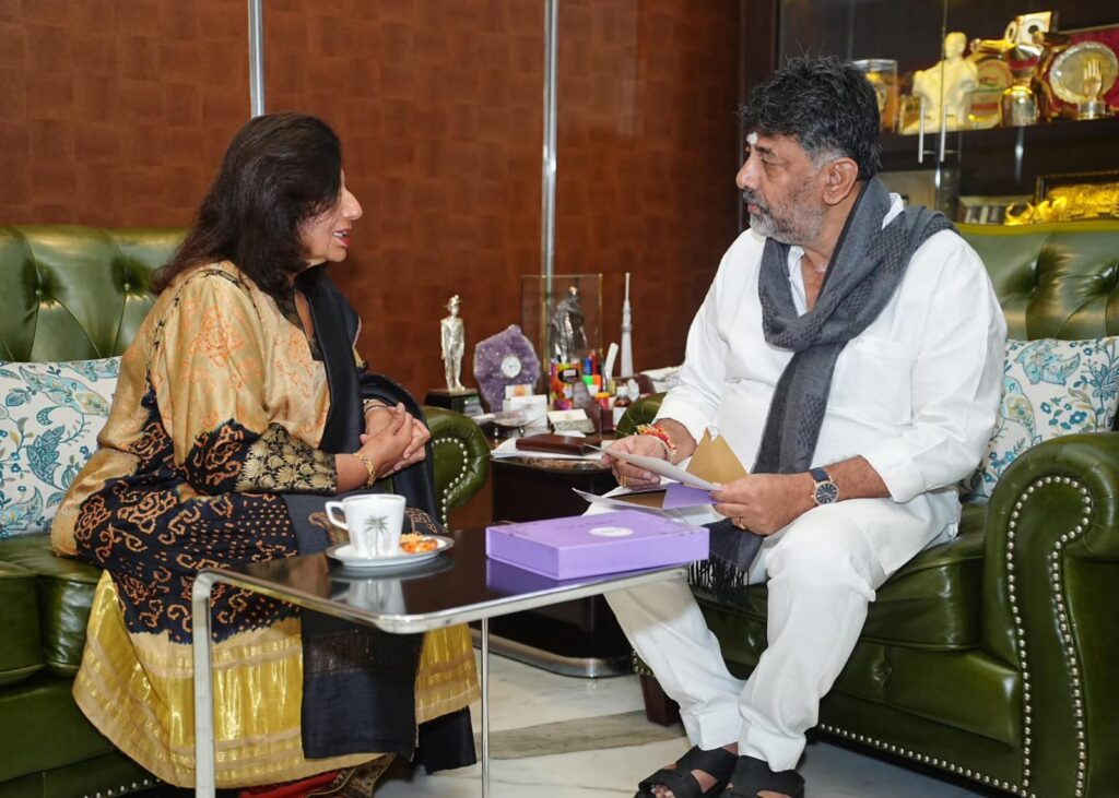 ಬೆಂಗಳೂರು ಮೂಲಸೌಕರ್ಯ ವಿವಾದದ ನಡುವೆ ಉಪಮುಖ್ಯಮಂತ್ರಿ ಡಿ.ಕೆ.ಶಿ ಭೇಟಿಯಾದ ಬಯೋಕಾನ್ ಮುಖ್ಯಸ್ಥೆ – ಕಿರಣ್ ಮಜುಂದಾರ್ ಶಾ