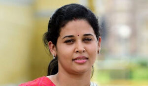 ರೋಹಿಣಿ ಸಿಂಧೂರಿ ಸೇರಿದಂತೆ ಇಬ್ಬರು IAS ಅಧಿಕಾರಿಗಳ ವರ್ಗಾವಣೆ — ಸರ್ಕಾರದಿಂದ ಹೊಸ ಆದೇಶ