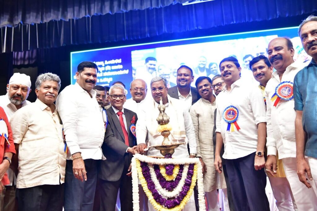 ಮುಖ್ಯಮಂತ್ರಿಯಾಗಿ ಮುಂದುವರೆಯುವ ಸೂಚನೆ ನೀಡಿದ ಸಿದ್ಧರಾಮಯ್ಯ:“ಮುಂದಿನ ವರ್ಷ 17ನೇ ಬಜೆಟ್ ಮಂಡಿಸುವೆ”