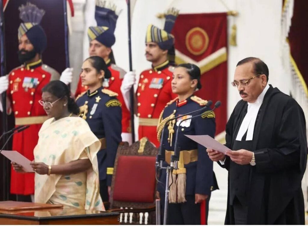 Justice Surya Kant Appointed As 53rd CJI: ಭಾರತದ 53ನೇ ಸಿಜೆಐ ಆಗಿ ನ್ಯಾ. ಸೂರ್ಯ ಕಾಂತ್ ಪ್ರಮಾಣ ವಚನ ಸ್ವೀಕಾರ