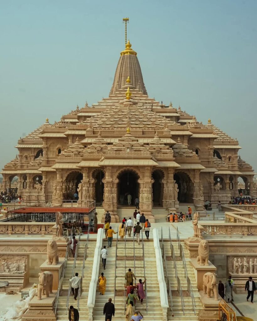 PM Modi to Hoist Flag at Ram Temple Today: ಅಯೋಧ್ಯೆ– ಇಂದು ರಾಮ ಮಂದಿರ ಗೋಪುರದ ಮೇಲೆ ಪ್ರಧಾನಿ ಮೋದಿ ಅವರಿಂದ ಧ್ವಜಾರೋಹಣ