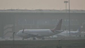 Bengaluru Flights Delay: ದಟ್ಟ ಮಂಜು: ಬೆಂಗಳೂರು ವಿಮಾನ ನಿಲ್ದಾಣದಲ್ಲಿ 41 ವಿಮಾನಗಳ ಹಾರಾಟ ವಿಳಂಬ!