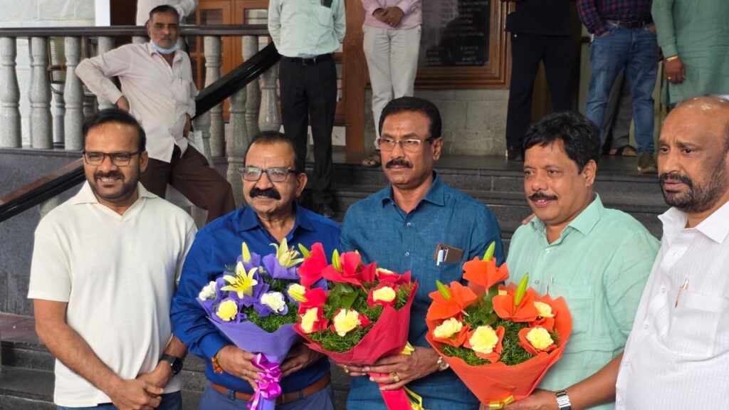 ರಾಜ್ಯ ಒಕ್ಕಲಿಗರ ಸಂಘದ ಉಪಾಧ್ಯಕ್ಷರಾಗಿ ಡಾ ರೇಣುಕಾ ಪ್ರಸಾದ್ ಕುರುಂಜಿ ಪುನರಾಯ್ಕೆ.