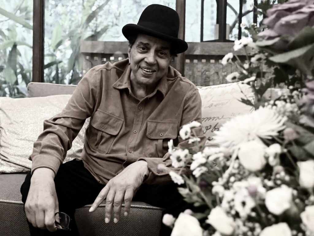 ಬಾಲಿವುಡ್ನ ‘ಹೀ ಮ್ಯಾನ್’ ಲೆಜೆಂಡರಿ ನಟ ಧರ್ಮೇಂದ್ರ ನಿಧನ