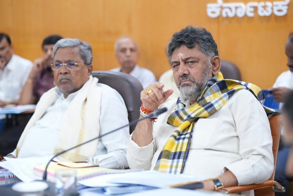 ನಾಯಕತ್ವ ಬದಲಾವಣೆ ಬಗ್ಗೆ ಗುಟ್ಟು ಬಿಟ್ಟುಕೊಡದ ಡಿ.ಕೆ. ಶಿವಕುಮಾರ್: 2026ರಲ್ಲಿ ಮಾತನಾಡುತ್ತೇನೆ ಎಂದ ಡಿಸಿಎಂ