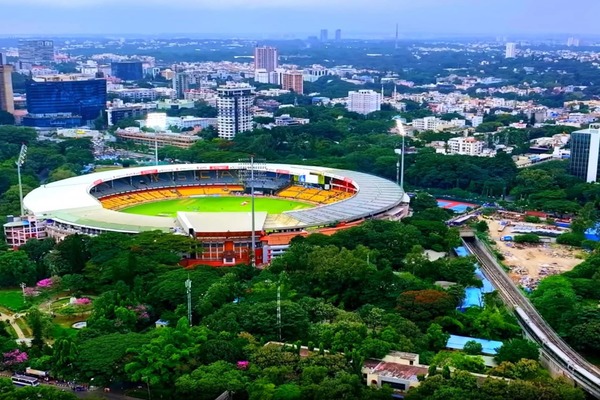 ಆರ್‌ಸಿಬಿ ಅಭಿಮಾನಿಗಳಿಗೆ ಸಿಹಿ ಸುದ್ದಿ ನೀಡಿದ ಡಿಕೆಶಿ: ಚಿನ್ನಸ್ವಾಮಿಯಲ್ಲೇ ಐಪಿಎಲ್ ಮುಂದುವರಿಕೆ