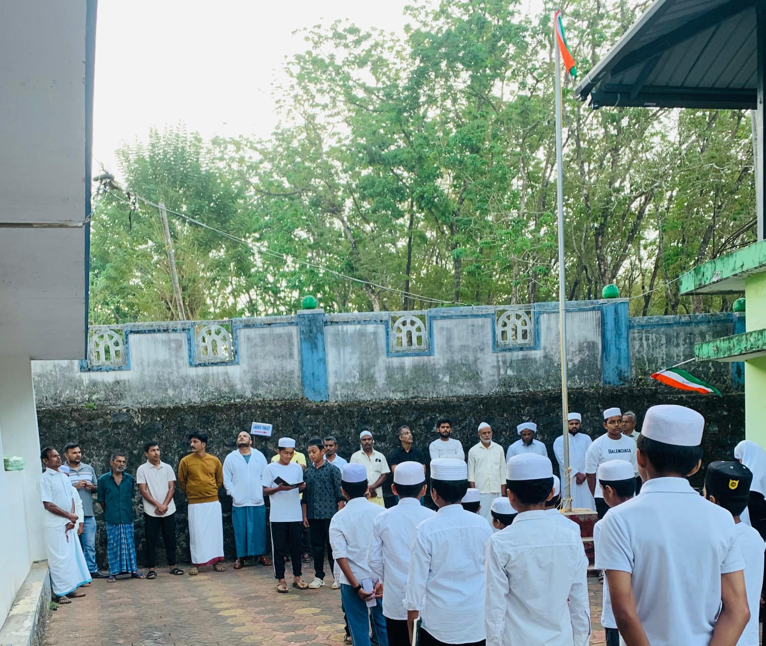 ಕೊಯನಾಡು ಸುನ್ನಿ ಮುಸ್ಲಿಂ ಜುಮ್ಮಾ ಮಸೀದಿಯಲ್ಲಿ 77 ನೇ ಗಣರಾಜ್ಯೋತ್ಸವ ದಿನಾಚರಣೆ