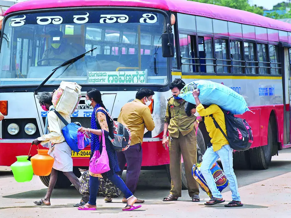 KSRTC Luggage Charges Hike: ಇಂದಿನಿಂದ ಕೆಎಸ್ಆರ್ಟಿಸಿ ಬಸ್ಗಳಲ್ಲಿ ಲಗೇಜ್ ದರ ಏರಿಕೆ – ಪ್ರಯಾಣಿಕರ ಜೇಬಿಗೆ ಕತ್ತರಿ!