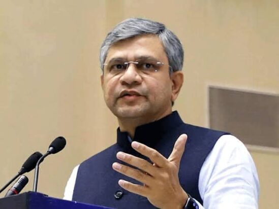 ಬೆಂಗಳೂರು-ಮುಂಬೈ ನಡುವೆ ಶೀಘ್ರದಲ್ಲೇ ಪ್ರೀಮಿಯಂ ರೈಲು ಸೇವೆ ಆರಂಭ: ಅಶ್ವಿನಿ ವೈಷ್ಣವ್