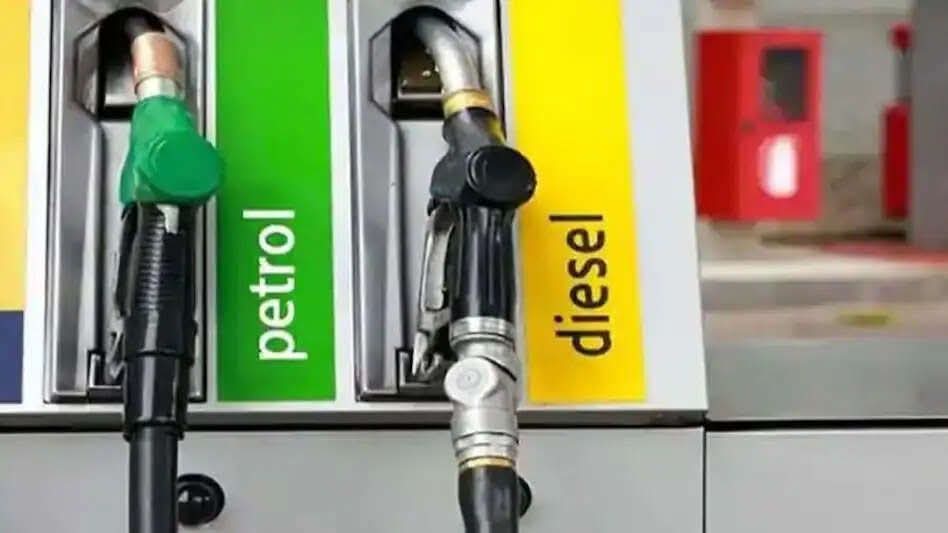 Petrol-Diesel Price Hike: ನಾಲ್ಕು ವರ್ಷಗಳ ನಂತರ ಪೆಟ್ರೋಲ್, ಡೀಸೆಲ್ ಬೆಲೆ ಏರಿಕೆ; ಪರಿಷ್ಕೃತ ದರ ಇಂದಿನಿಂದಲೇ ಜಾರಿ