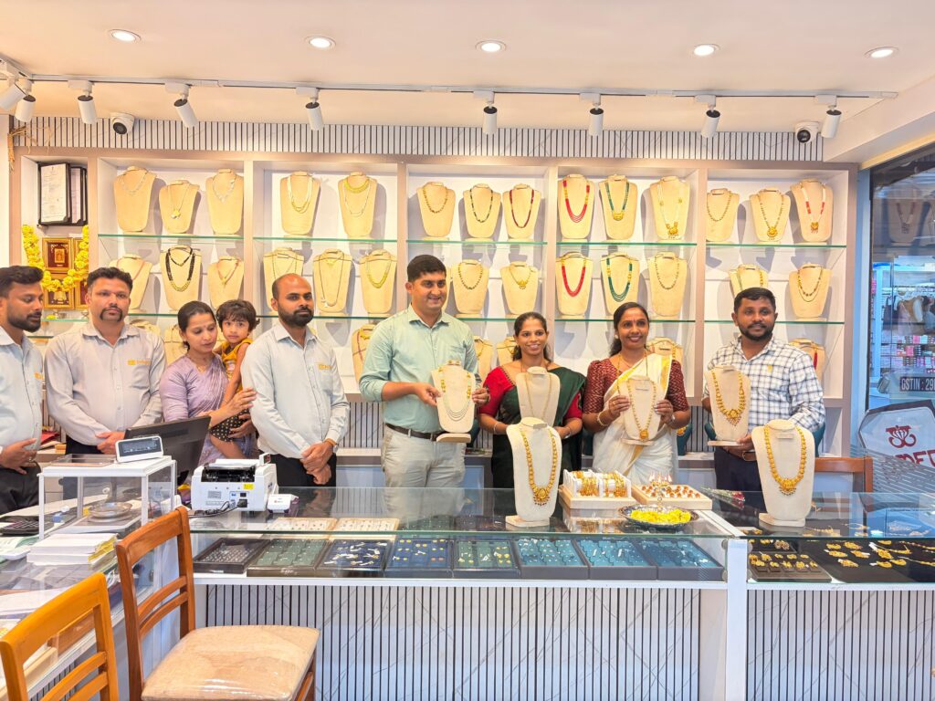 ಸ್ವರ್ಣಂ ಜ್ಯುವೆಲ್ಸ್ ನಲ್ಲಿ ಬೆಳ್ಳಿ ಖರೀದಿ ಹಬ್ಬಕ್ಕೆ ಚಾಲನೆ